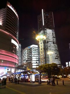 クリスマス前夜のみなとみらい1